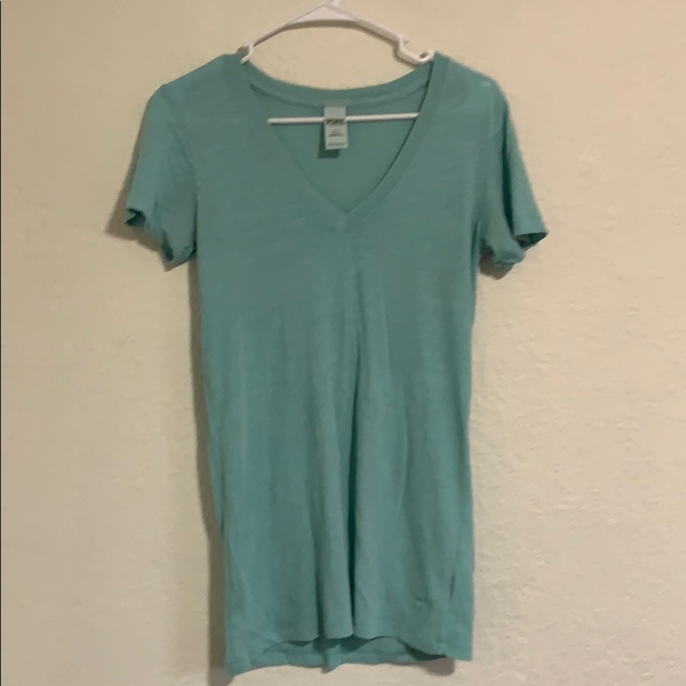 Lot of 3 Victoria’s Secret V-neck‘s